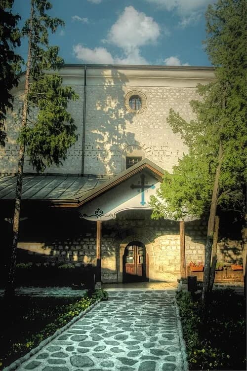 The Entrance Portal — Church of the Holy Trinity audio guide stop