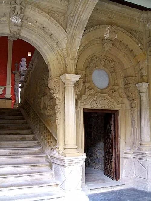 Monumental Stairway Arch — Palacio de Jabalquinto audio guide stop