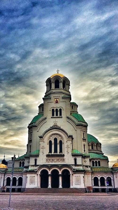 Alexander Nevsky Cathedral-Monument — Alexander Nevsky Cathedral audio guide stop