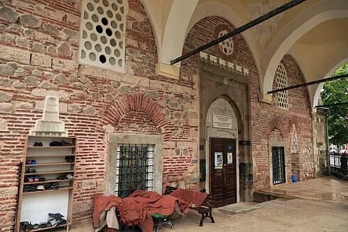 The Sacred Threshold — Banya Bashi Mosque audio guide stop