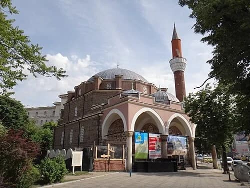 The Entrance Portico — Banya Bashi Mosque audio guide stop