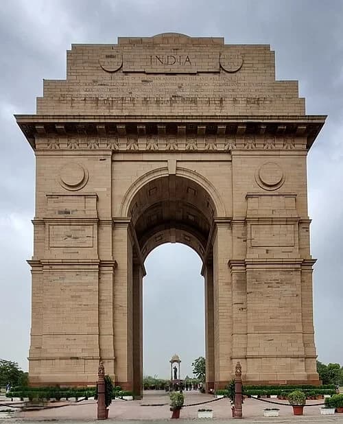 The Triumphal Arch — India Gate audio guide stop