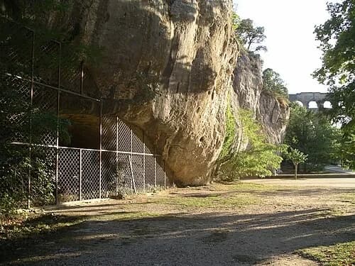 The Nymph's Cave — Pont du Gard audio guide stop