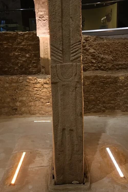 Hands and Ritual Attire — Göbekli Tepe audio guide stop