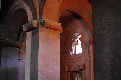 The Aksumite Windows