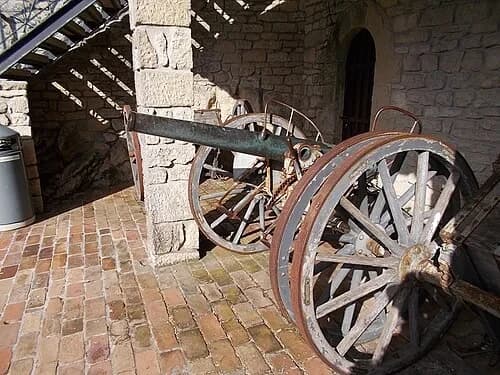 Courtyard Artillery