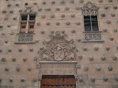 The Maldonado Coat of Arms — Casa de las Conchas audio guide stop