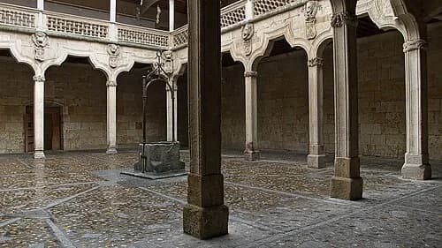 The Interior Courtyard — Casa de las Conchas audio guide stop