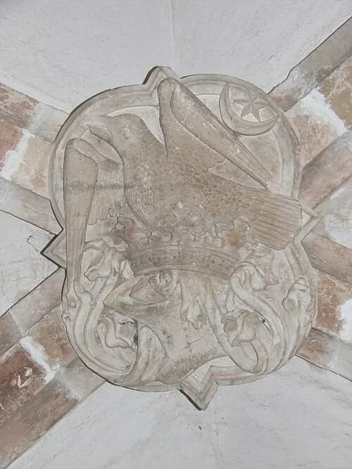 The Raven Crest