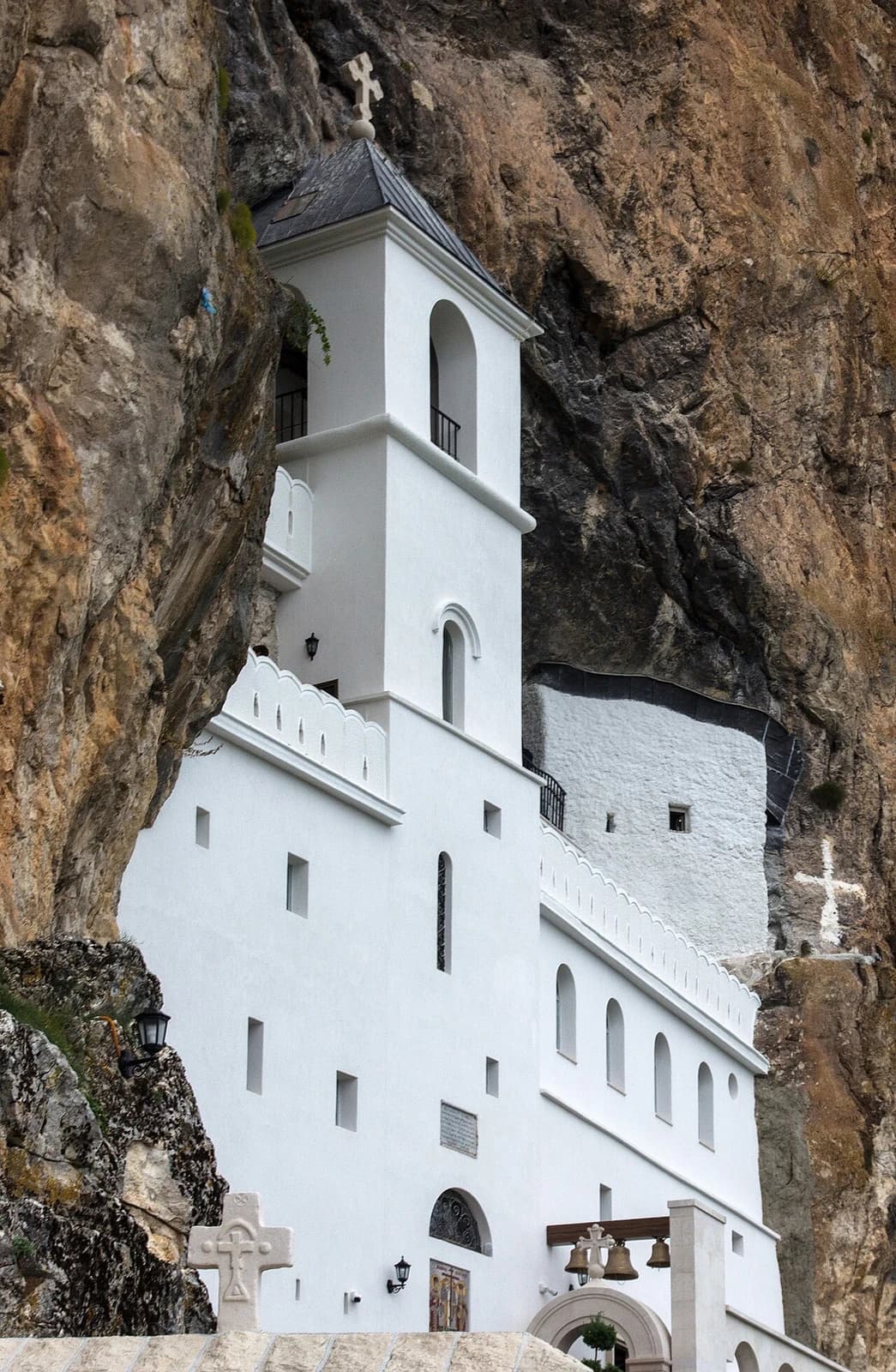 Manastir Ostrog
