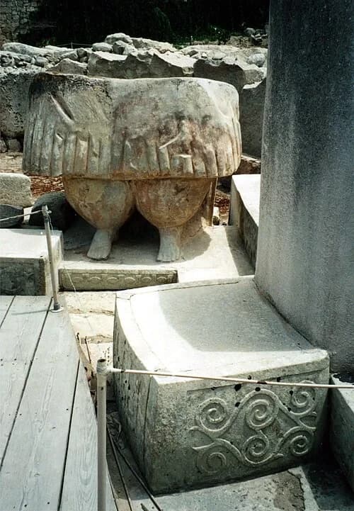 The Colossal Statue Replica