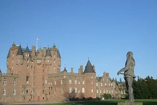 Statue of King Charles I