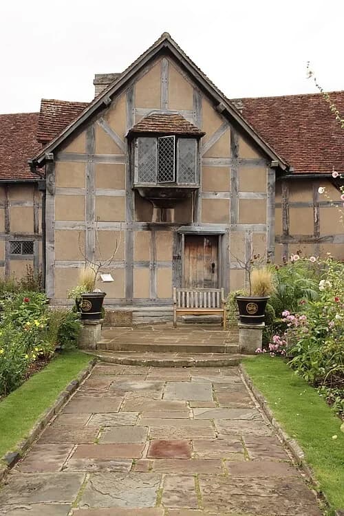 Rear Garden View — Shakespeare's Birthplace audio guide stop