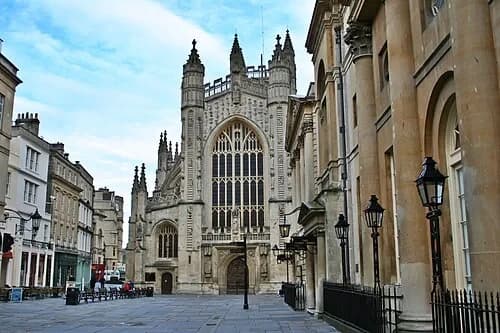 Abbey Churchyard — Bath Abbey audio guide stop