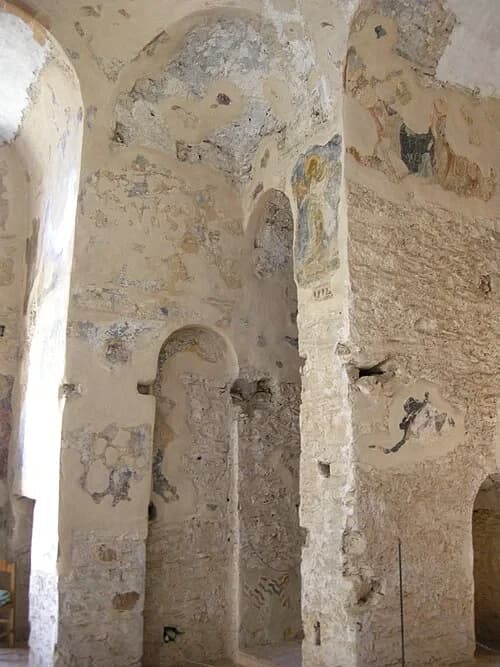 القديسون العسكريون — Αρχαιολογικός Χώρος Μυστρά