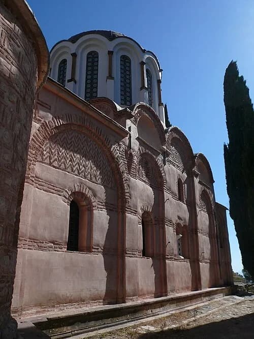 واجهة الكنيسة الرئيسية — Νέα Μονή Χίου