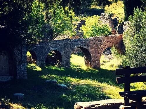 أقواس الذاكرة — Νέα Μονή Χίου