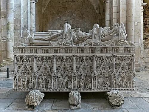 The King's Effigy — Mosteiro de Alcobaça audio guide stop