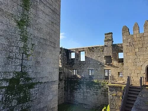 The Inner Parade Square — Castelo de Guimarães audio guide stop