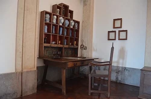 The Monk's Pharmacy — Palácio Nacional de Mafra audio guide stop