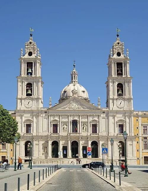 Symmetry and the Dome — Palácio Nacional de Mafra audio guide stop