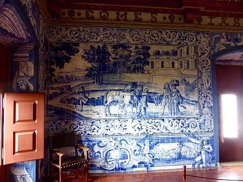 Hunting Scene Tiles — Palácio Nacional de Sintra audio guide stop