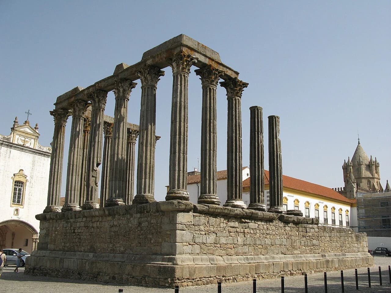 Templo Romano de Évora — Évora, Portugal