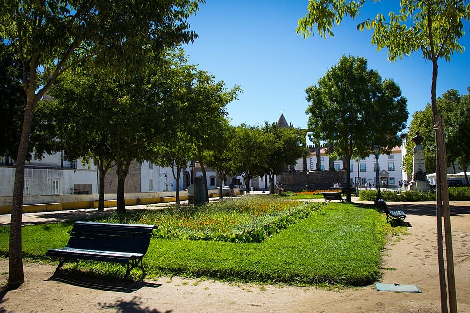 The Garden of Diana — Templo Romano de Évora audio guide stop