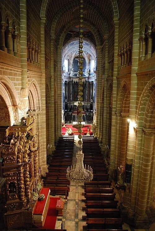 The Central Nave — Sé Catedral de Évora audio guide stop