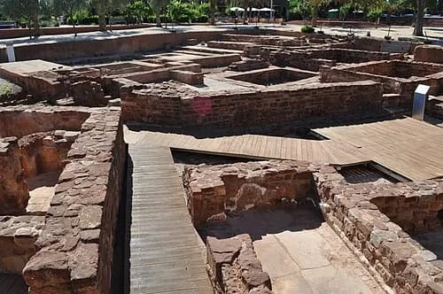 Residence of Prince Henry — Castelo de Silves audio guide stop