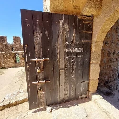 The Traitors' Gate — Castelo de Almourol audio guide stop