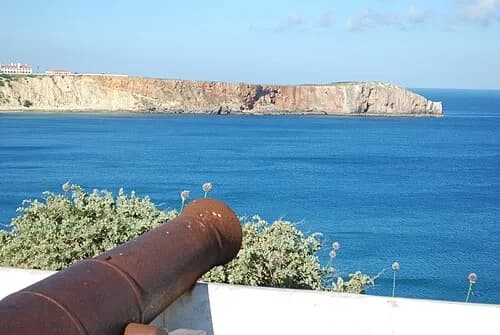 The Ocean-Facing Cannon