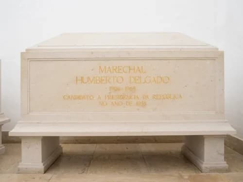 Tomb of Humberto Delgado