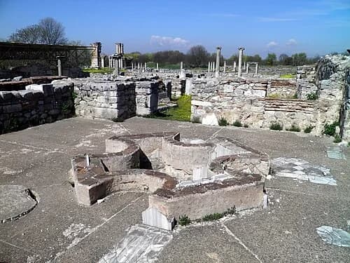 Das Oktogon-Baptisterium — Αρχαιολογικός Χώρος Φιλίππων