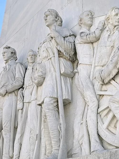 Davy Crockett Statue