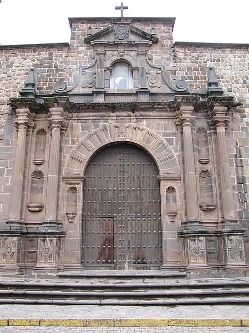Colonial Main Entrance