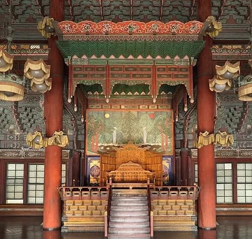 Innenraum der Injeongjeon-Halle — 창덕궁