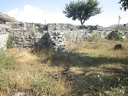 द रोमन बाथहाउस — Գառնու տաճար