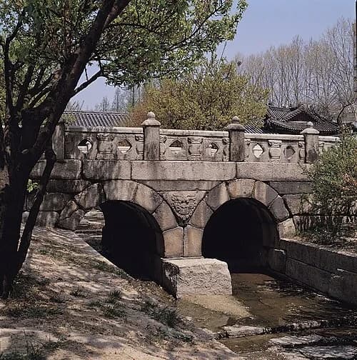 جسر أوكشونغيو — 창경궁