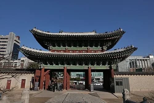موقع الصدقة الملكية — 창경궁