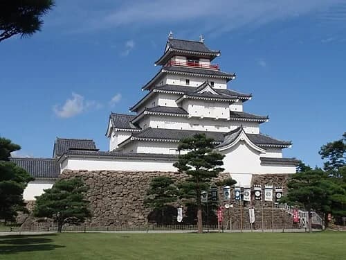 Wakamatsu Castle Tower — 会津若松城 audio guide stop